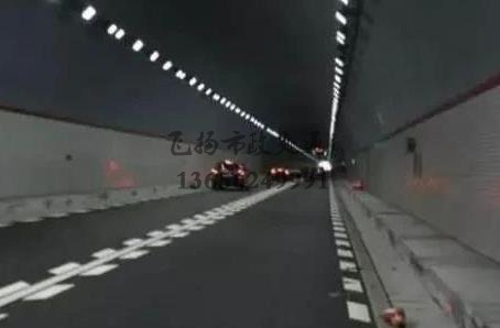 不懂這些交通標(biāo)線？駕照12分都不夠扣的！