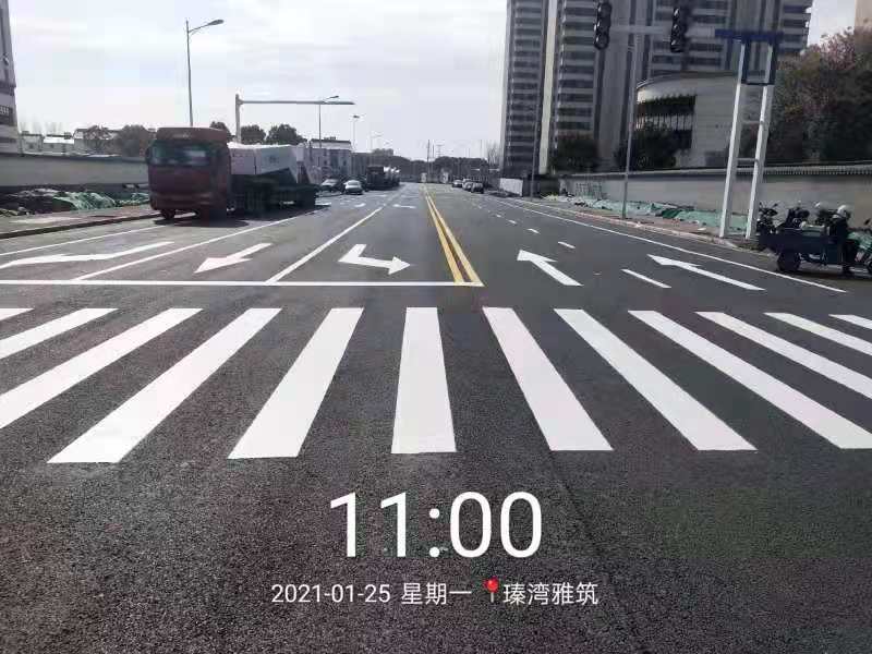 道路劃線(xiàn)熱熔標(biāo)線(xiàn)施工方案，道路標(biāo)線(xiàn)停車(chē)位施工方案