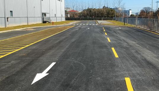 蘇州專業車位劃線團隊？飛揚市政精準提升道路標識清晰度